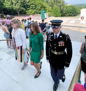 2022 YLC Abigail Meyer and 2023 YLC-Paris Van-Dyke laying the wreath at the Tomb of the Unknown Soldier.