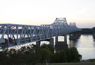 Bridge crossing the Mississippi River