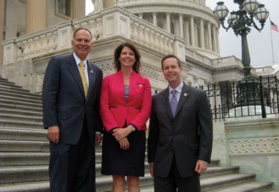 Enyrt_Bustos_Davis (1)